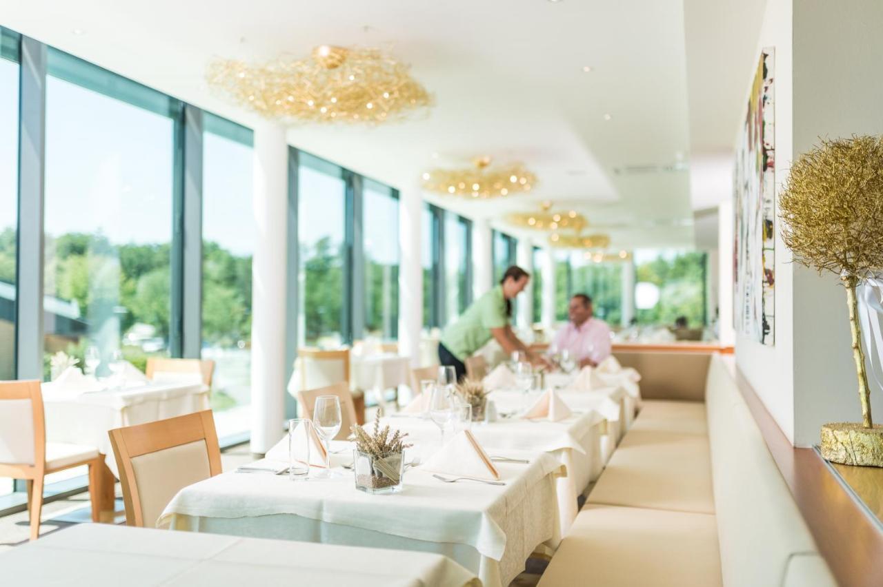Hotel Vier Jahreszeiten Loipersdorf Loipersdorf bei Fuerstenfeld Ngoại thất bức ảnh