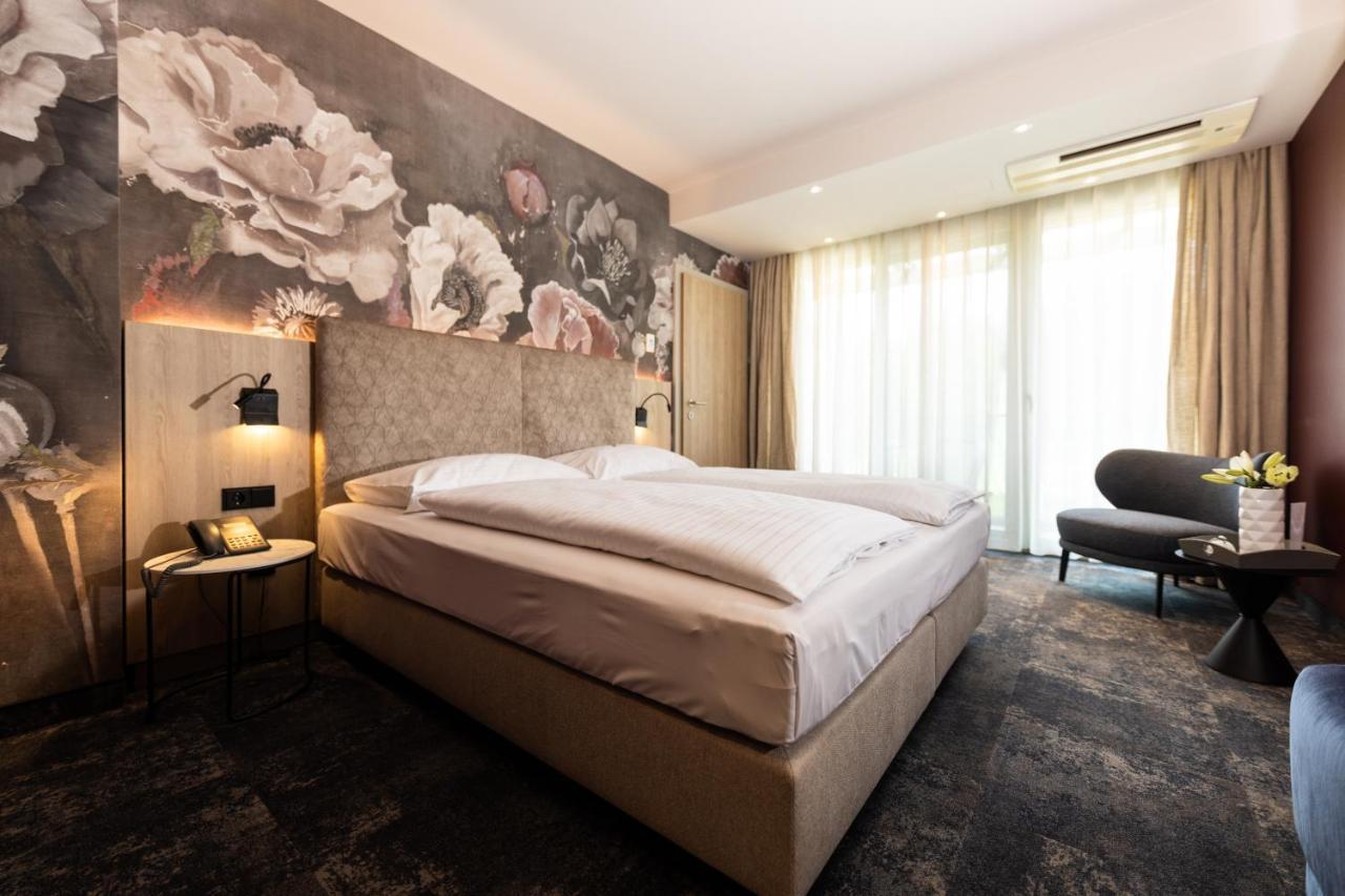 Hotel Vier Jahreszeiten Loipersdorf Loipersdorf bei Fuerstenfeld Ngoại thất bức ảnh