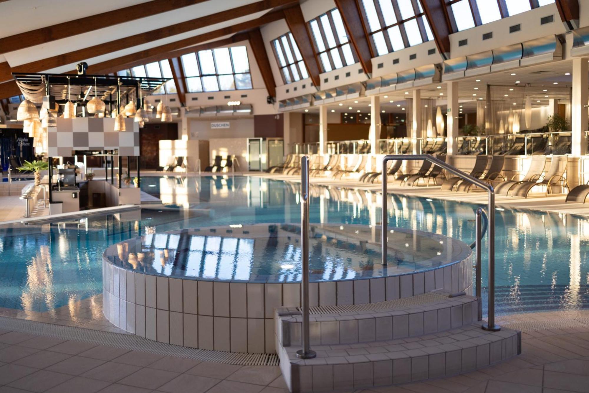 Hotel Vier Jahreszeiten Loipersdorf Loipersdorf bei Fuerstenfeld Ngoại thất bức ảnh