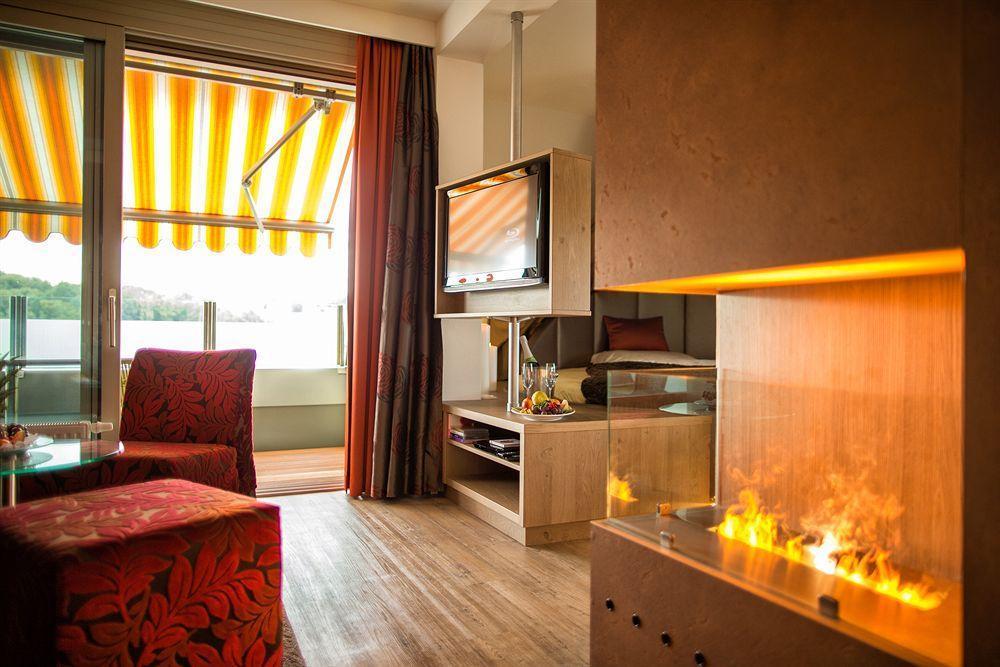 Hotel Vier Jahreszeiten Loipersdorf Loipersdorf bei Fuerstenfeld Ngoại thất bức ảnh